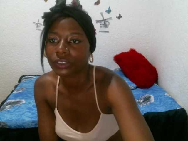 Fotky Blackrosess15 Hi guys, today I'm horny, I want us to play for a while, if you want to talk with me, start with 2 tokens and we can talk about whatever you want, I get naked and masturbate120 token o pvt.500. (101500).