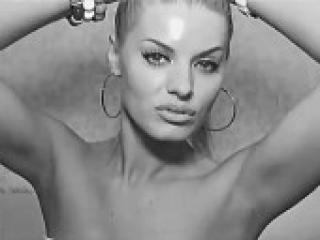 Erotický videochat blondiestar