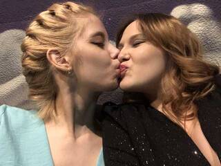 Erotický videochat BlondiPolli