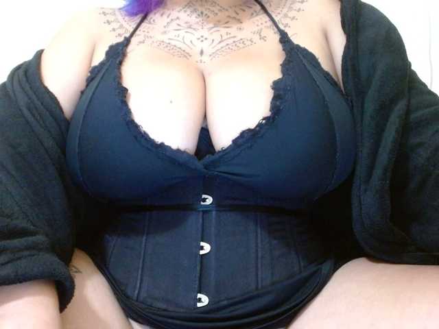 Vysílací screenshoty Lilithfire