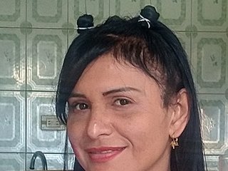 Erotický videochat Brinni-22