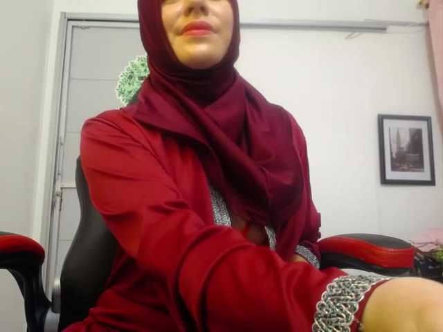 Vysílací screenshoty BushraBurhan