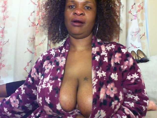 Vysílací screenshoty BUSTYMELLONS