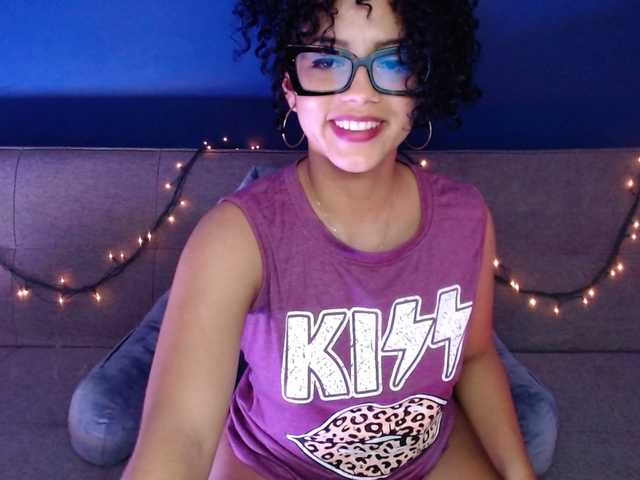 Fotky CamilaLora Make me moan with your hard cock: all goal cum show♥ #spit #bush #bigpussylips #glasses #dp