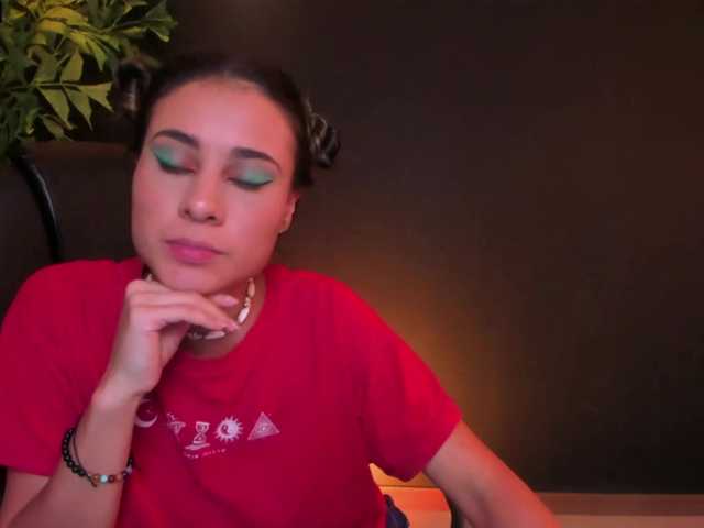 Fotky CamilaMonroe let me suck your dick, I am really good in that, dildo show + deep Throat at goal 482 ♥