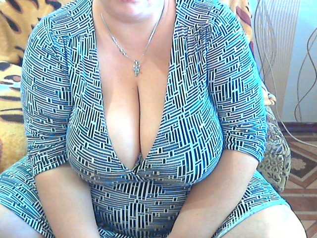 Fotky CandyHoney if you like me I show you my breasts in a bra !!!!!
