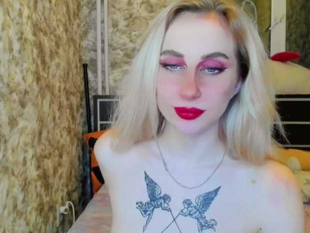 Vysílací screenshoty CarolineBony