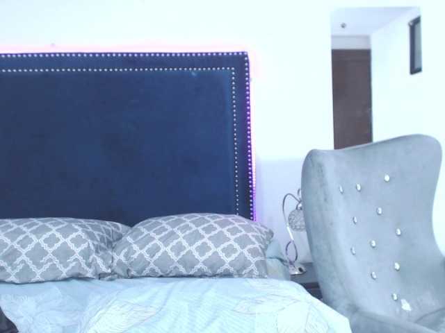 Vysílací screenshoty CarolineJames