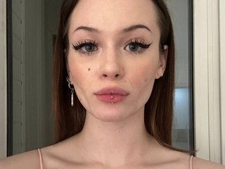 Erotický videochat CarolynLindsey