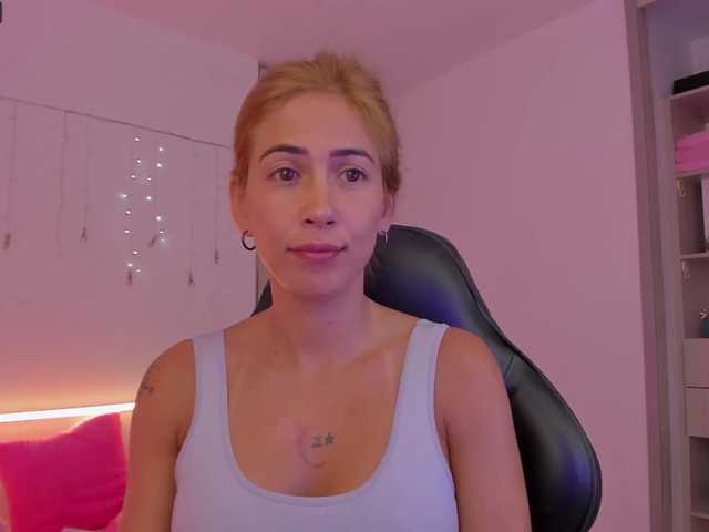 Vysílací screenshoty CassieKleinX