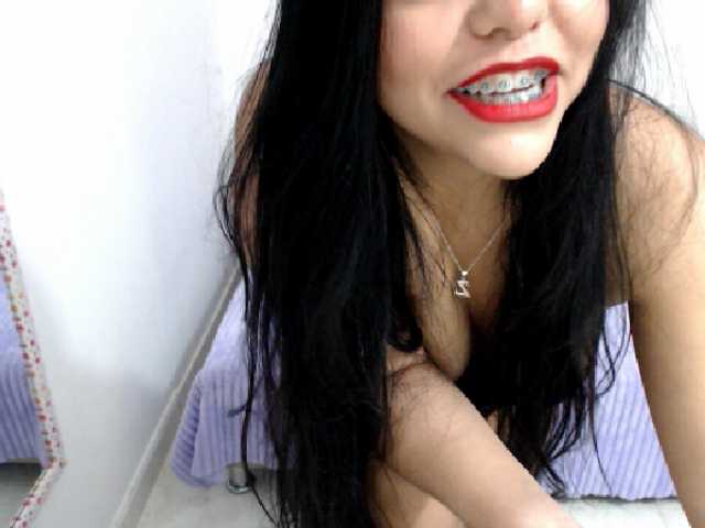 Vysílací screenshoty catlynmoore19