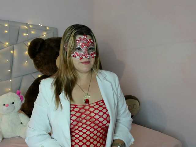Vysílací screenshoty CharlotteClose