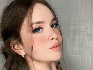 Erotický videochat Charming--huntress