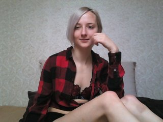 Fotky Charminggirl9 Any requests for tokens. Beggars in ban! All the fun in private =*