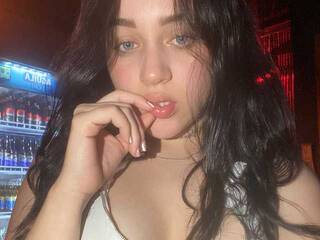 Erotický videochat Chloe-Adams19