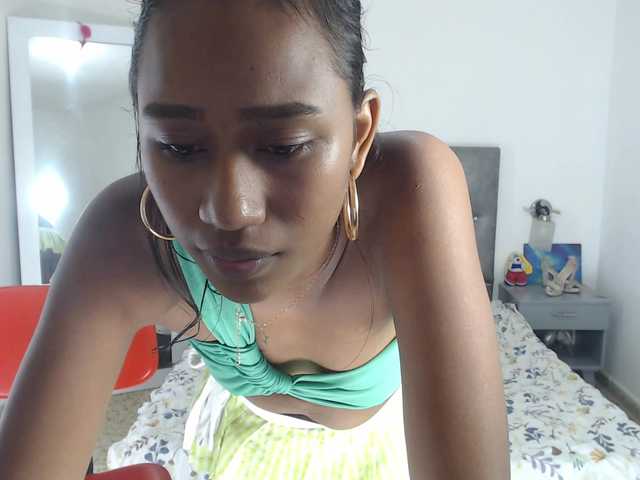 Vysílací screenshoty Chloe-Hillss