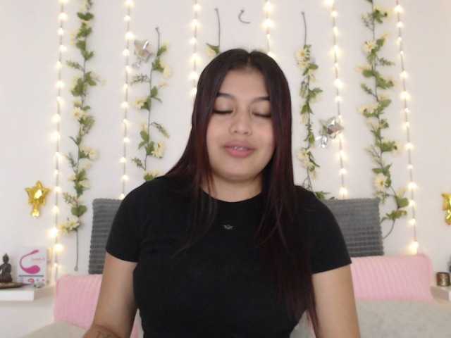 Vysílací screenshoty ChloeLoyd