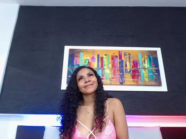 Fotky CinthiaBrown Hello guys, I really horny today, I want to feel your big cock in my mouth/goal show/blow job naked/100tkn