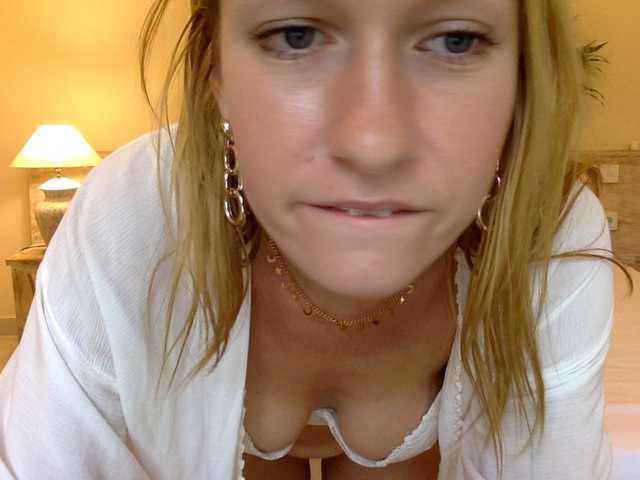 Vysílací screenshoty lilbadgurl