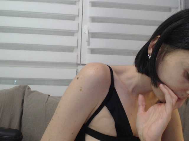 Fotky cleophee NO TIPS IN PM: friends 3 ass/feet 20/ boobs 30/ pussy 70/ nude 100
