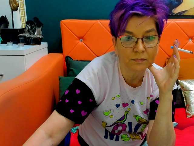 Vysílací screenshoty cornycamelia