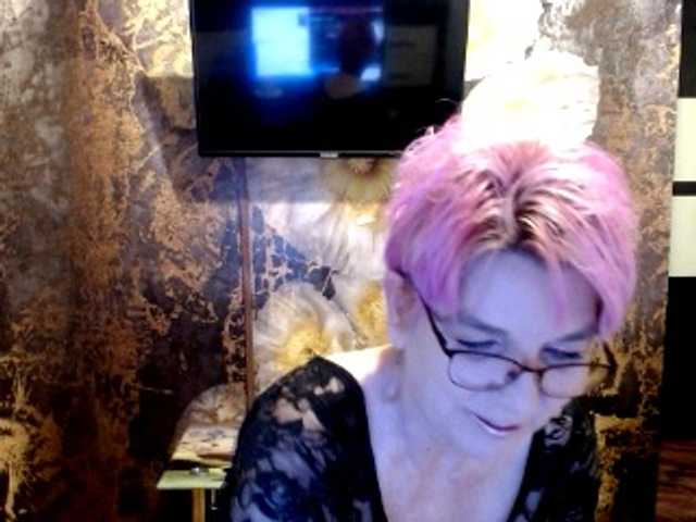 Vysílací screenshoty cornycamelia