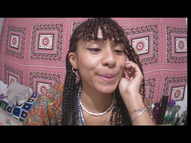 Vysílací screenshoty Courtney-lion