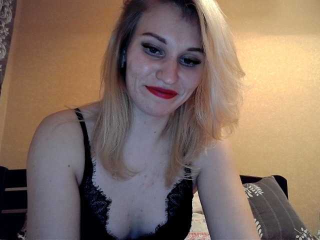 Fotky CuddliesBlond Hey guys!:) Goal- #Dance #hot #pvt #c2c #fetish #feet #roleplay Tip to add at friendlist and for requests!