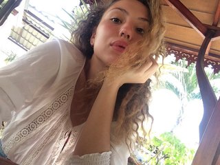 Erotický video chat Curly-Kissy