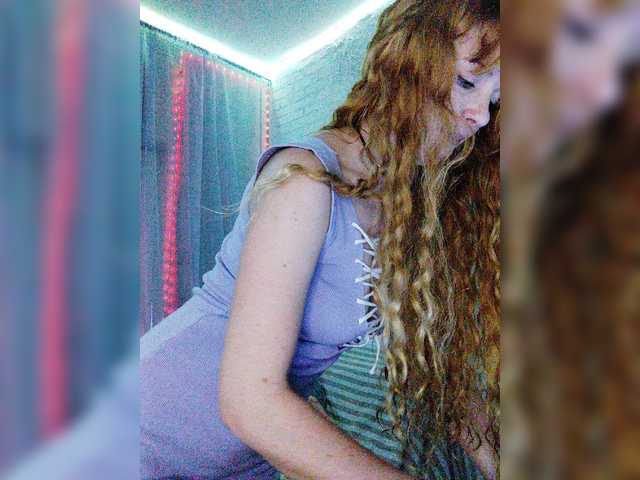 Fotky Curlyhair65 Hello sweet)l missed) my lovense works from 1 too, favorite vibration 20 tok