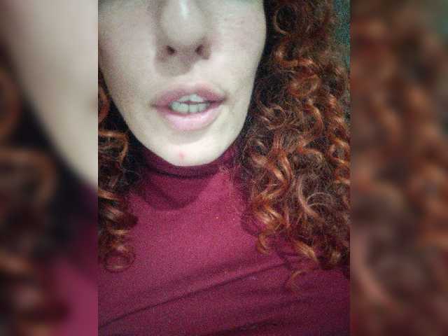 Vysílací screenshoty CurlyHanna