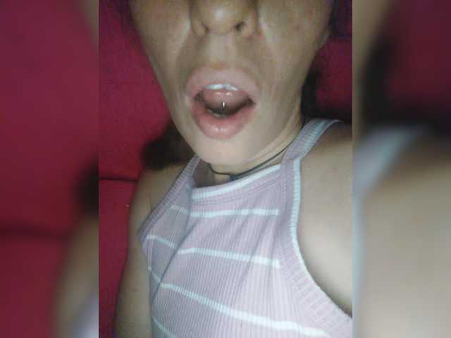 Fotky CurlyHanna #horny#pircing#tongue#nipples#perfored#milf#