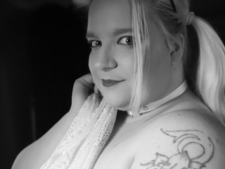 Erotický videochat Curvy-Lucy