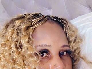 Erotický videochat Curvybae