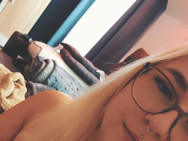 Fotografie profilu Curvymelli97