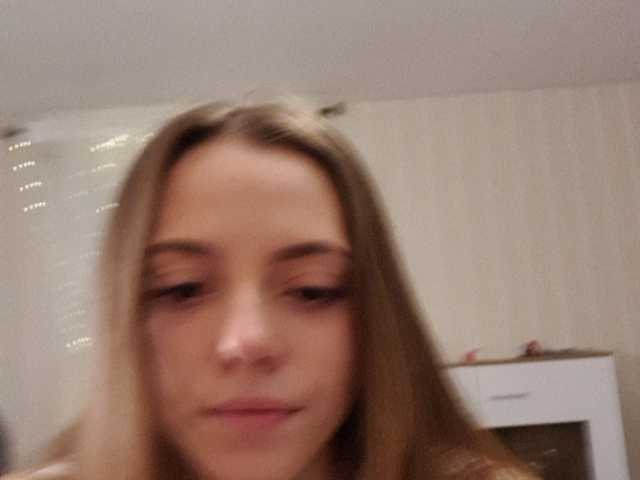 Vysílací screenshoty cute-model