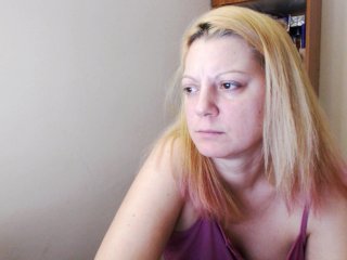 Fotky BeautyMilf Hello, welcome to my room ! join private, let's meet better and have fun!