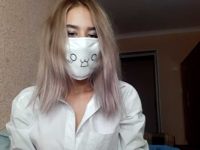 Vysílací screenshoty Danielle-mikk