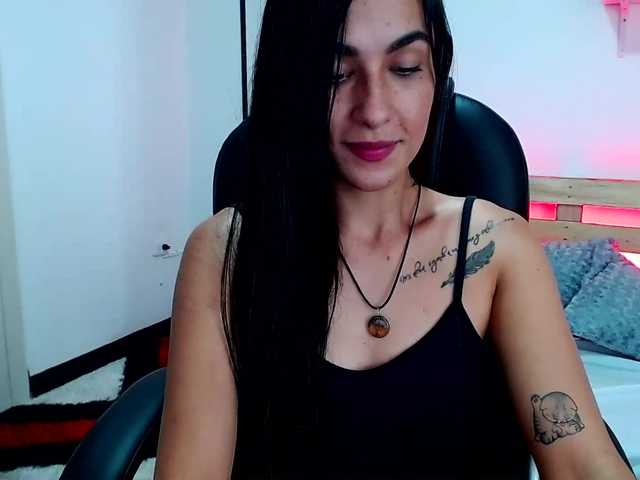 Fotky DaniGomez7 hi guys i am latingirl, i am #new, i want to play with you #smoke #squirt #dirtytalk