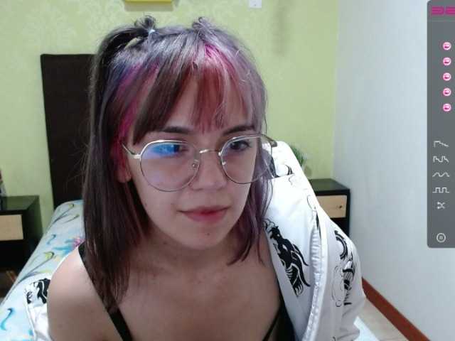 Vysílací screenshoty danikhadid