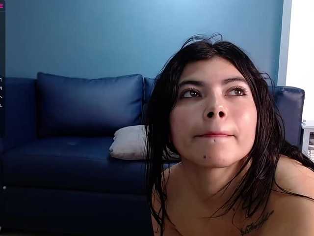 Fotky DannaWhitee #new #latina #bigas #pussy im new here, what do u wait for have a horny show with me?