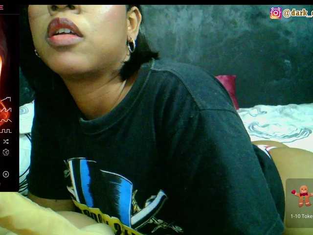 Fotky darkessenxexx1 Hi my loveI'm very horny today And I want to ride you @total tokens At this moment I have @sofar tokens, Help me to fulfill it, they are missing @remain tokens