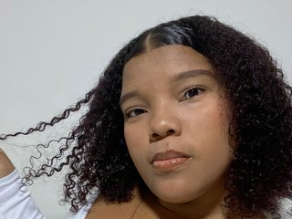 Erotický videochat DayanRoux