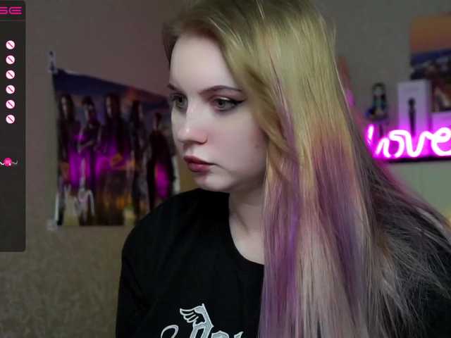 Vysílací screenshoty dead-moon