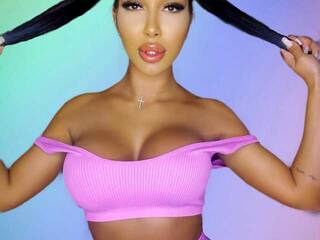 Erotický videochat Denise-Quinn