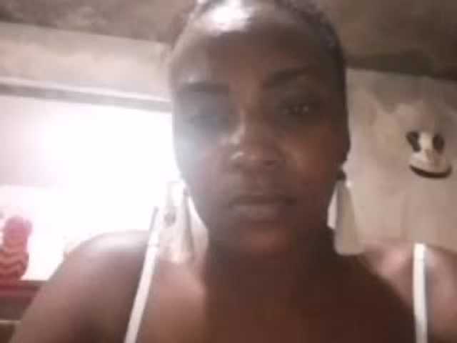 Vysílací screenshoty EbonyHotTits