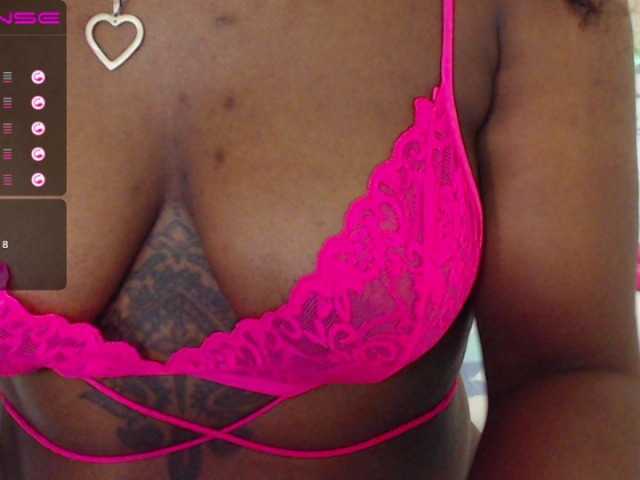 Fotky ebonyscarlet #Ebony #panties #bounce my #boobs / #Topless / Eat my #ass in PVT show! squirt show at goal!! 500tk