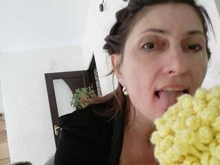 Erotický videochat Eleanesa