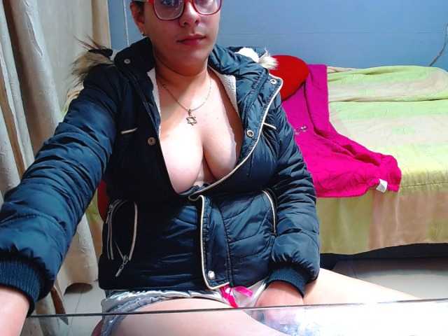 Fotky electrahorny #hornypussy #GoalMasturbation #sexyhot #livetouch #cum #latina