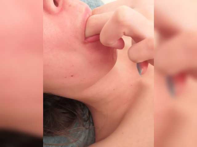 Vysílací screenshoty ELENA-PUSSY